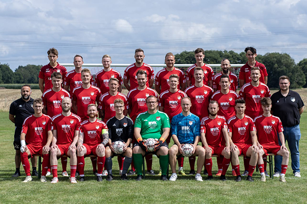 Mannschaftsfoto der 1. Herren des TSV Eintracht Hagenburg